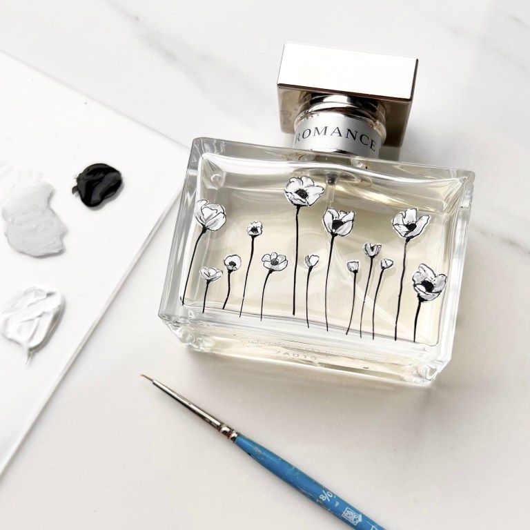 Koln events Dusseldorf events onsite Bottle painting luxury 768x768